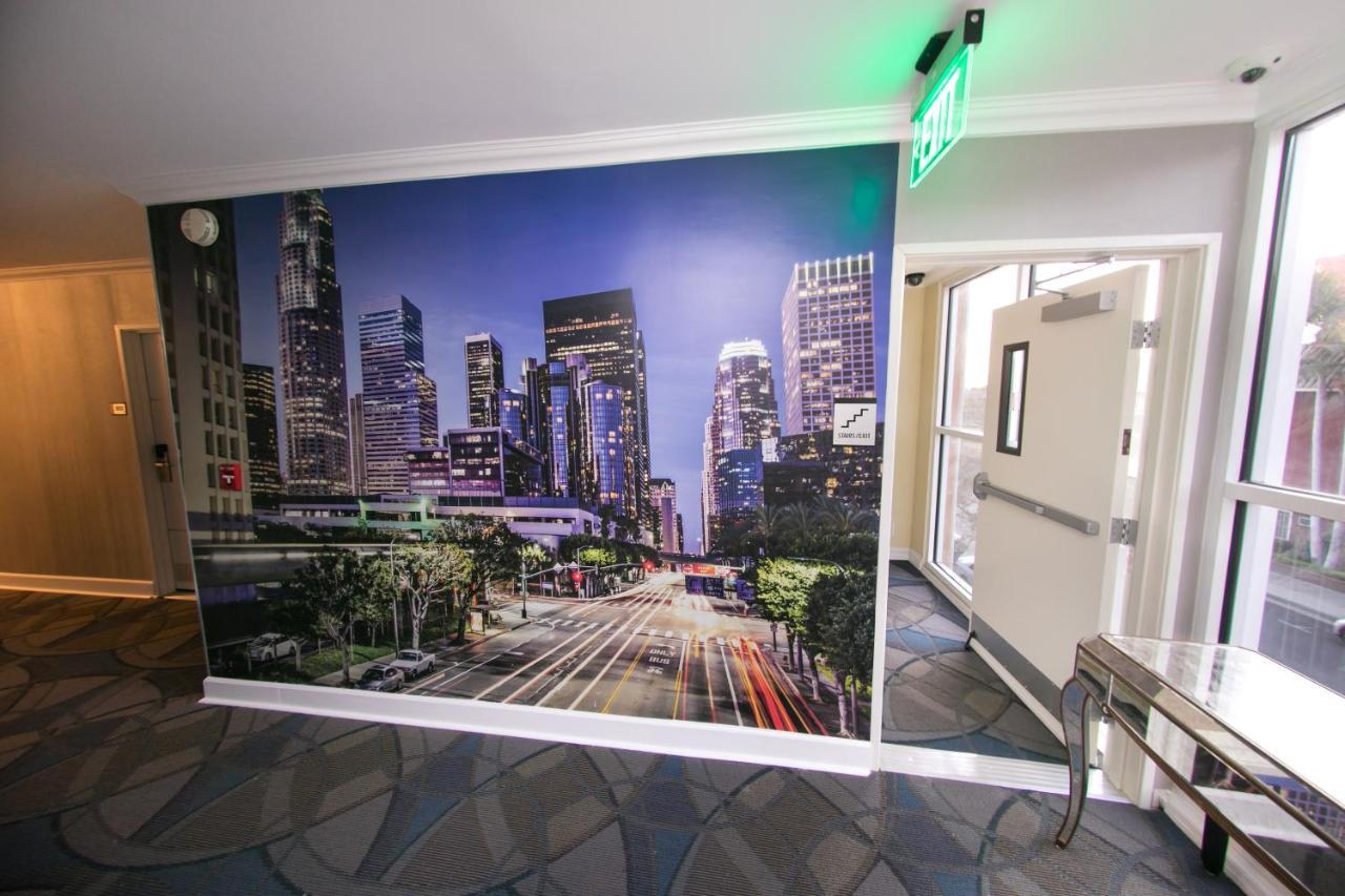 Metropolitan Inn & Suites Los Angeles Extérieur photo