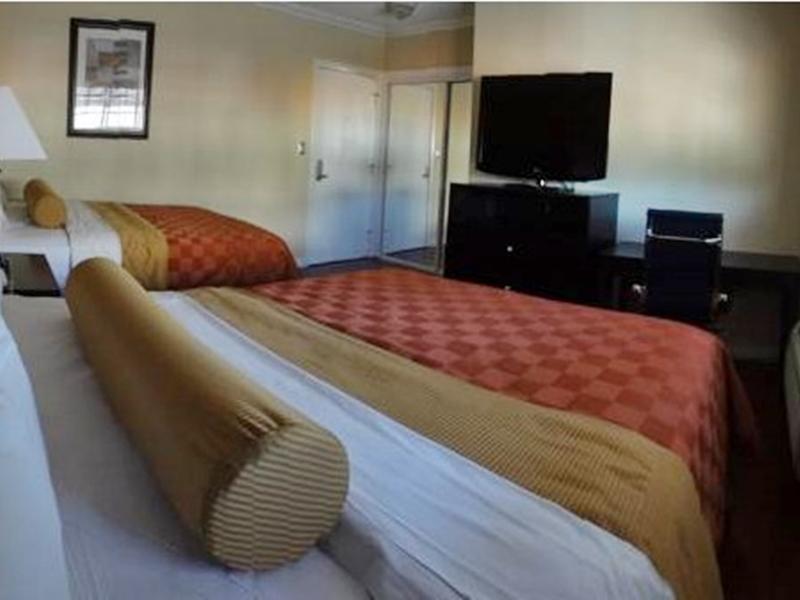 Metropolitan Inn & Suites Los Angeles Extérieur photo